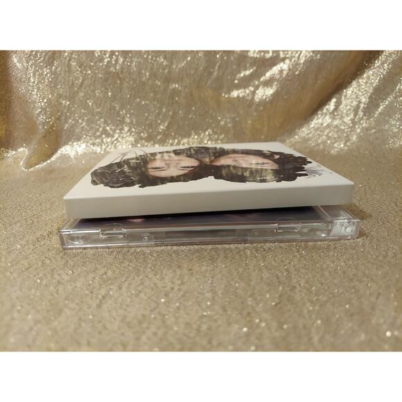 Hi Hi Puffy Amiyumi Hit & Fun Compilation Japan Import CD Teen Titans Theme 2007 - Picture 3 of 10